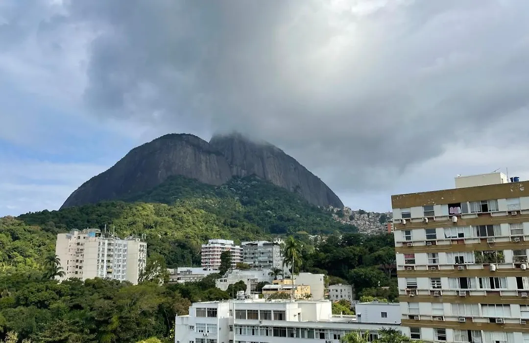 Amplo e iluminado apartamento na Gávea-1